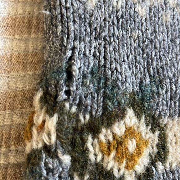 Vintage LLBean women’s wool sweater size Large fair isle fall harvest - Picture 8 of 10